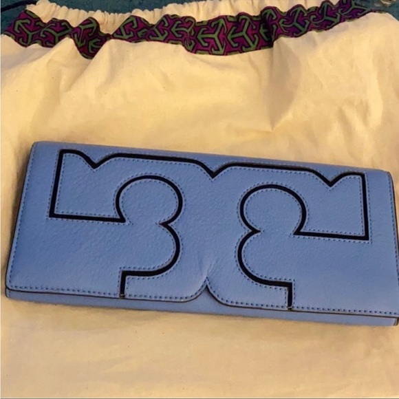 Tory Burch Accessories - Tory Burch Serif Clutch